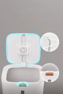 Detail of food storage bin featuring double silicone rings and sub-lock for triple sealing
