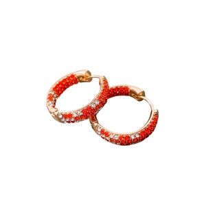 Boucles d'oreilles créoles rondes avec strass rouges et blancs étincelants en métal