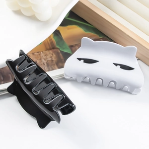 Creative black and white cat shaped large hair claws with minimalist glossy finish