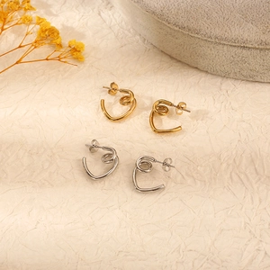Minimalist 18K gold and silver heart-shaped twisted stainless steel earrings for women