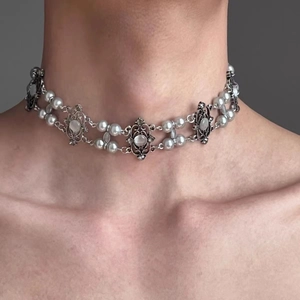 Y2K style pearl and crystal choker necklace featuring a luxury double-layer design