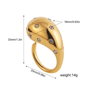 Detailed view of teardrop zircon gold ring with precise size and weight measurements