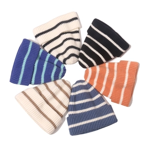 Berretto In Maglia A Righe Acrilico Caldo Invernale A Costine Con Risvolto Stile Preppy Minimalista Unisex
