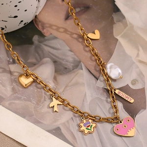18K gold plated necklace with heart pendants, baroque pearl and Amour metal tag