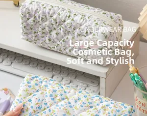 Quilted floral cosmetic and underwear storage bag with large capacity and zipper detail