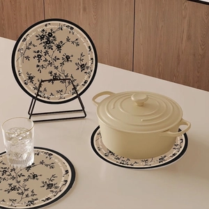 French vintage style round floral table mat set for home decor and heat insulation