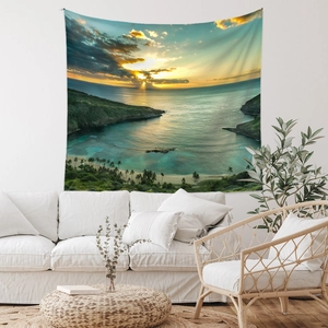 Détail d'une tapisserie bohème affichant un coucher de soleil tropical pour décoration