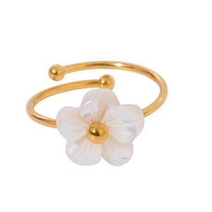 Adjustable gold stainless steel ring with a white five-petal flower shell design