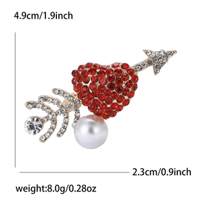 Elegant cupid arrow heart brooch with red rhinestones and pearl on gold-plated alloy