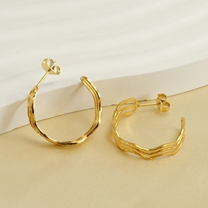 Elegant 18k gold plated stainless steel earrings with layered wavy geometric pattern