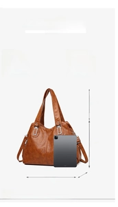 Detailed specification chart showing bag dimensions, material weight and internal structure