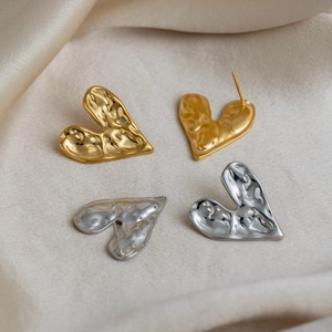 Boucles d'oreilles cœur vintage en acier inoxydable plaqué or 18K et argent effet lave
