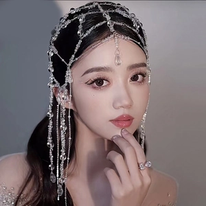 Elegante gioiello per capelli da sposa con perline di cristallo e nappe brillanti