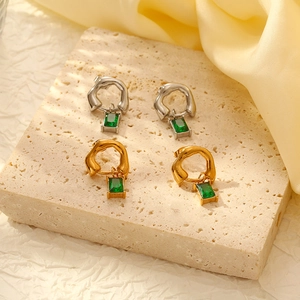 Boucles Oreilles Pendantes Acier Inoxydable Cercle Irrégulier Avec Zircon Rectangulaire Vert Émeraude Pour Femmes