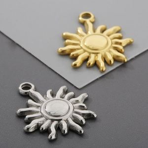 Exquisite gold and silver sun-shaped titanium steel pendants for DIY jewelry making