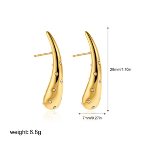 Detailed technical diagram showing 28mm length and 7mm width of pearl drop earrings