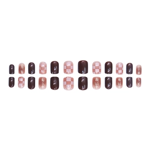 Short press-on nail set with gold foil glitter and checkered pattern in brown and pink