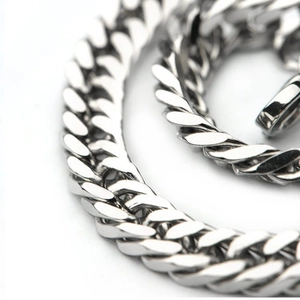 5M-10M silver Cuban chain bracelet in titanium steel with flat polished finish links