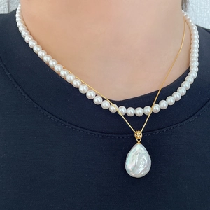 Double-layered 925 silver necklace with white pearls and baroque pearl pendant