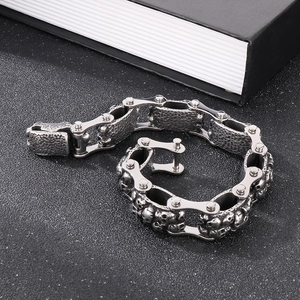 Men's punk skull biker chain bracelet in retro stainless steel with hammered texture