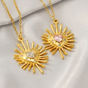 Collier Pendentif Cœur Rayonnement Acier Inoxydable Plaqué Or Zircon Tournesol Niche Élégant Mode Bijoux Femmes