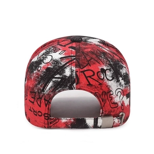Casquette de baseball style graffiti rouge noir et blanc avec boucle en métal réglable