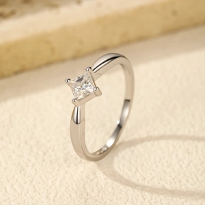 Elegant S925 sterling silver ring featuring a 0.35ct princess cut moissanite stone