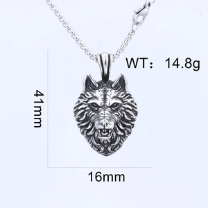 Detailed close-up of retro wolf head pendant with weight and size specifications
