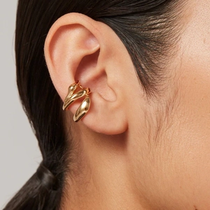 Moderner Minimalistischer Mehrschichtiger Hohler Geometrischer Edelstahl Ear Cuff Ohne Piercing Gold Ohrringe Für Damen Nische Exquisiter Modeschmuck