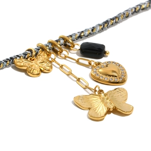Collana in acciaio inossidabile placcato oro 18K con ciondolo a farfalla e corda intrecciata