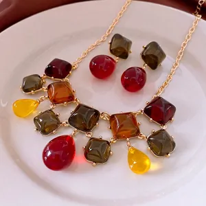 Vintage Geometric Necklace And Earrings Retro Colorful Resin Square Teardrop Pendants Alloy Chain Women Elegant Accessory