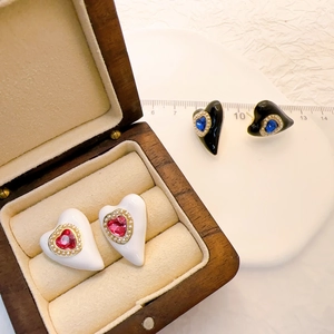 Vintage heart earrings with drip glaze enamel, central gemstone and pearl edge detail