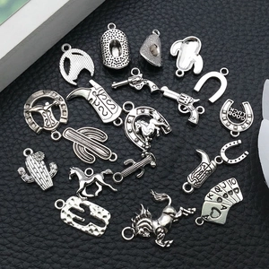 Zilveren western hangers met paard, cactus en cowboyhoed voor DIY sieraden maken