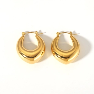 Boucles d'oreilles cœur vintage en acier inoxydable poli avec placage en or 18 carats