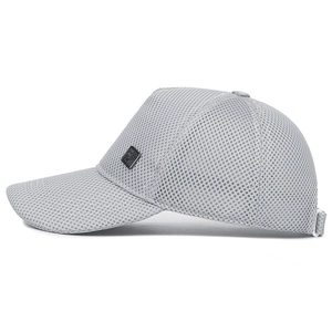 Breathable grey mesh baseball cap with five-panel structure and adjustable back strap