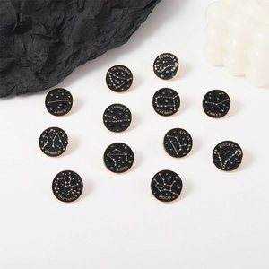 Broche Ronde en Alliage Douze Constellations Zodiaque Lettre Or Carte Stellaire Badge Émail Noir Accessoires de Mode Bijoux