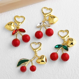 Porte-Clés Cerise Boucle En Forme De Coeur Alliage De Cuivre Avec Zircon Cristal Pendentif De Fruit Accessoires Femmes