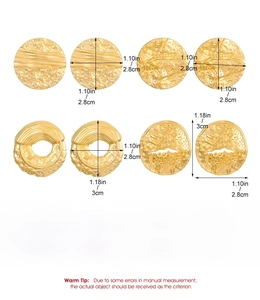 Size guide for stainless steel round earrings showing 2.8cm diameter and weight details