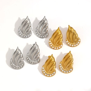 18K gold plated stainless steel geometric earrings set with pearls and crystals