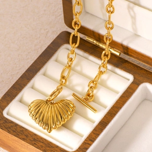Vintage 18K gold plated stainless steel necklace with heart pendant and OT toggle clasp