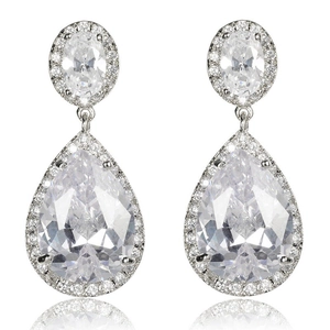 Orecchini a goccia in zircone argento con halo per abiti da sera eleganti e lusso