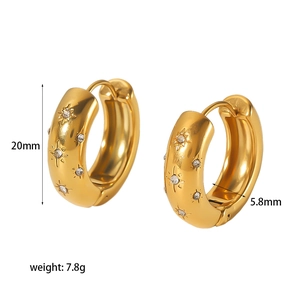 Edelstahl-Creolen mit 18K Goldbeschichtung, Sternschliff und Zirkonia-Besatz, 20mm Durchmesser