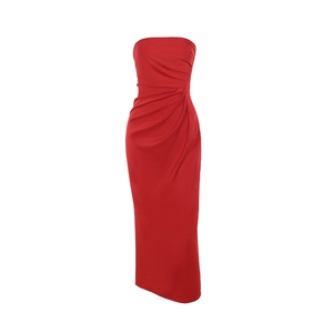 Elegant red satin off-shoulder slim-fit evening gown with refined side pleats