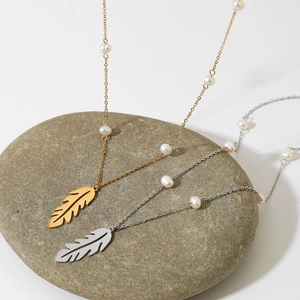Feather Leaf Pendant Necklace With Artificial Pearls Stainless Steel Elegant Clavicle Chain For Women Lightweight Luxury Jewelry