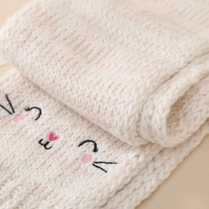White knitted baby hat and scarf set with cute cat embroidery and silver glitter threads