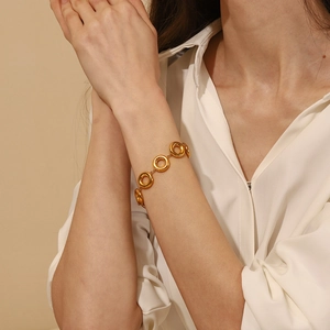 Minimalist 18K gold-plated stainless steel hollow circle chain bracelet for women
