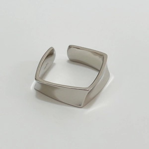 Minimalist geometric S925 sterling silver open ring with a polished metallic finish