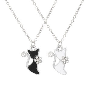 Cat pendants friendship necklace set with heart shape and sparkling rhinestones