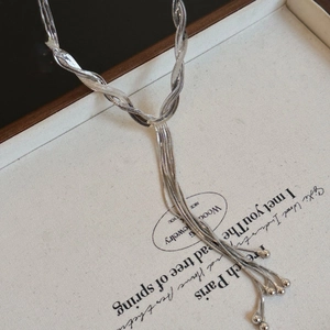 Elegant multi-layer silver tassel necklace with polished beads and Y-shape snake chains