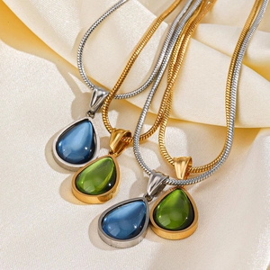 Vintage Französische Wassertropfen Anhänger Halskette Damen Edelstahl Schlangenkette Synthetischer Edelstein Schmuck